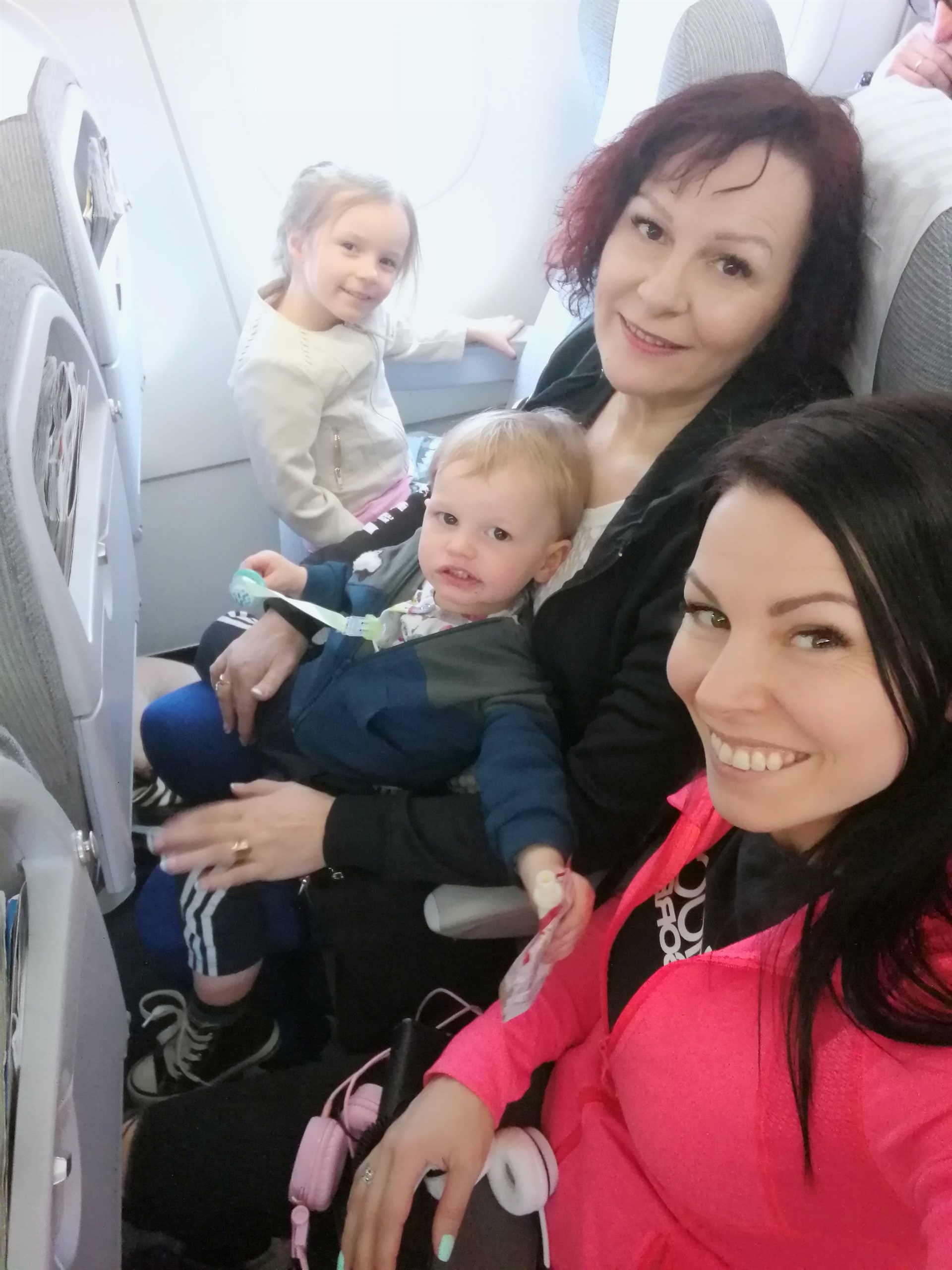 Lasten kanssa lennolla